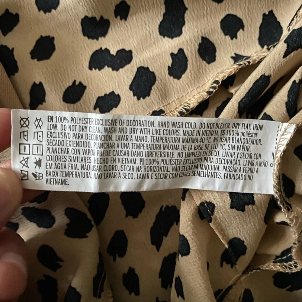 Forever 21 Black and Tan Animal Print romper - Picture 7 of 11